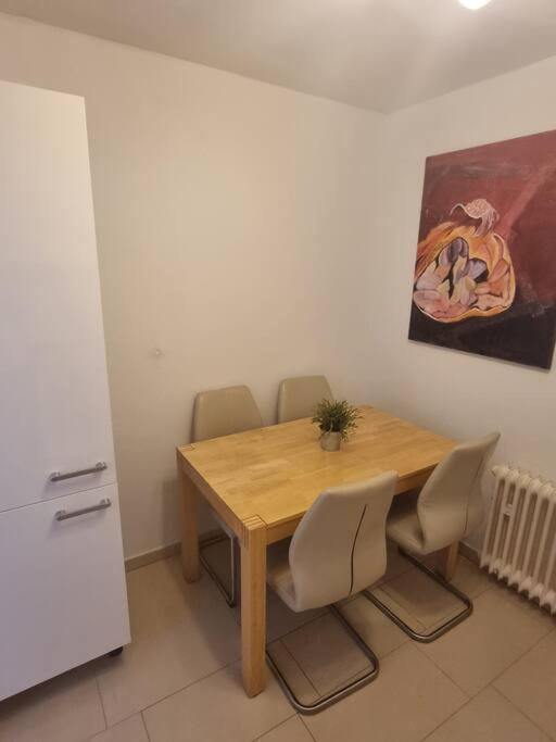 Viktoria'S Wohnung In Kaarst Exterior photo
